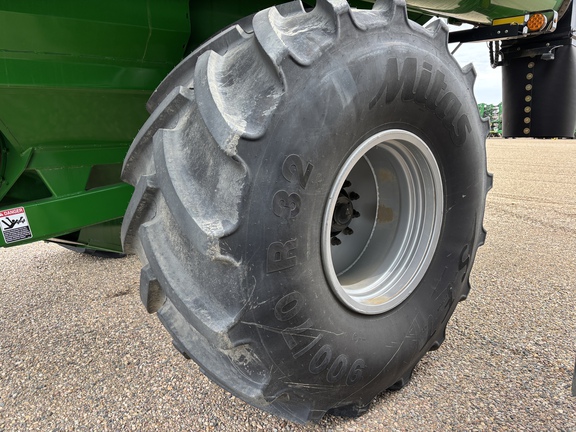 Used 2024 Brent V1100 Grain Carts at Horizon Ag & Turf in Lloydminster, AB - Photo15
