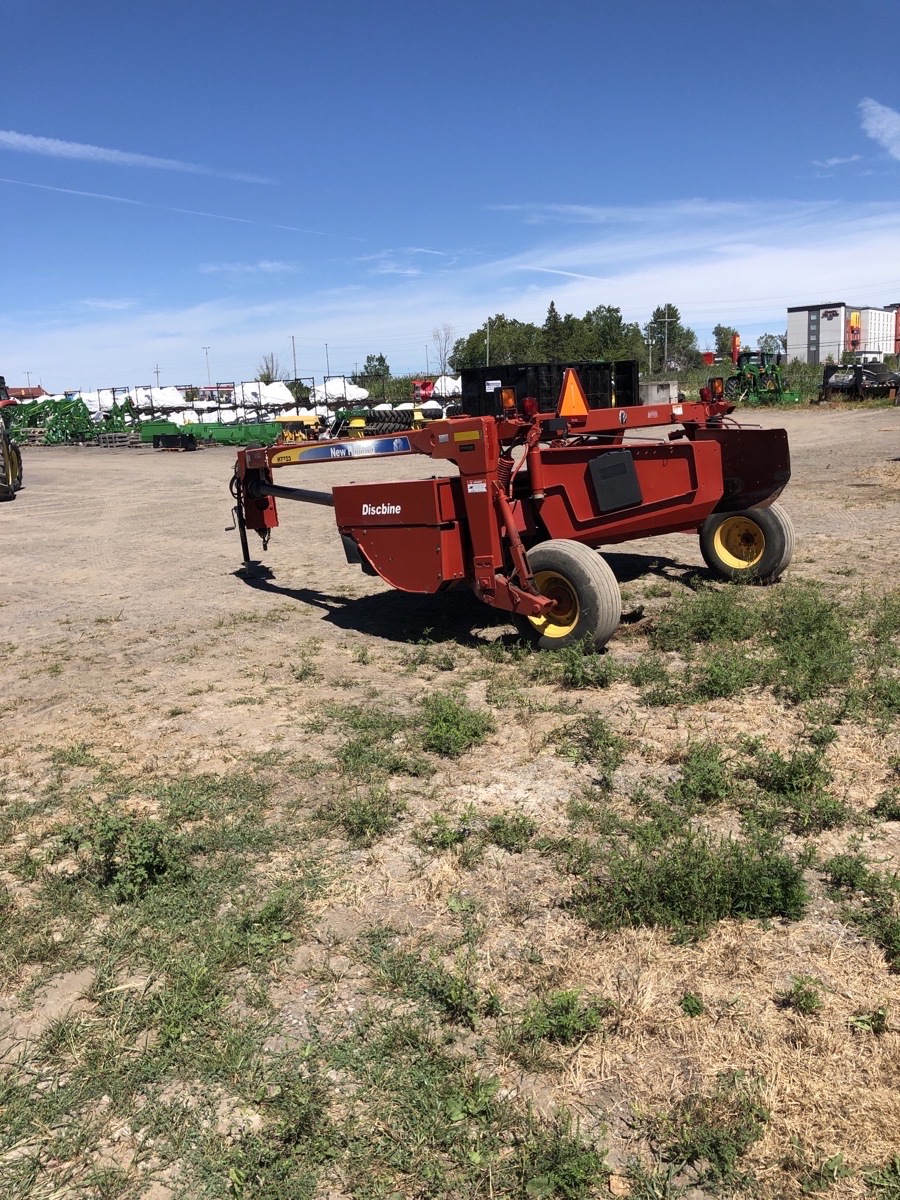 New Holland H7230 Image 4