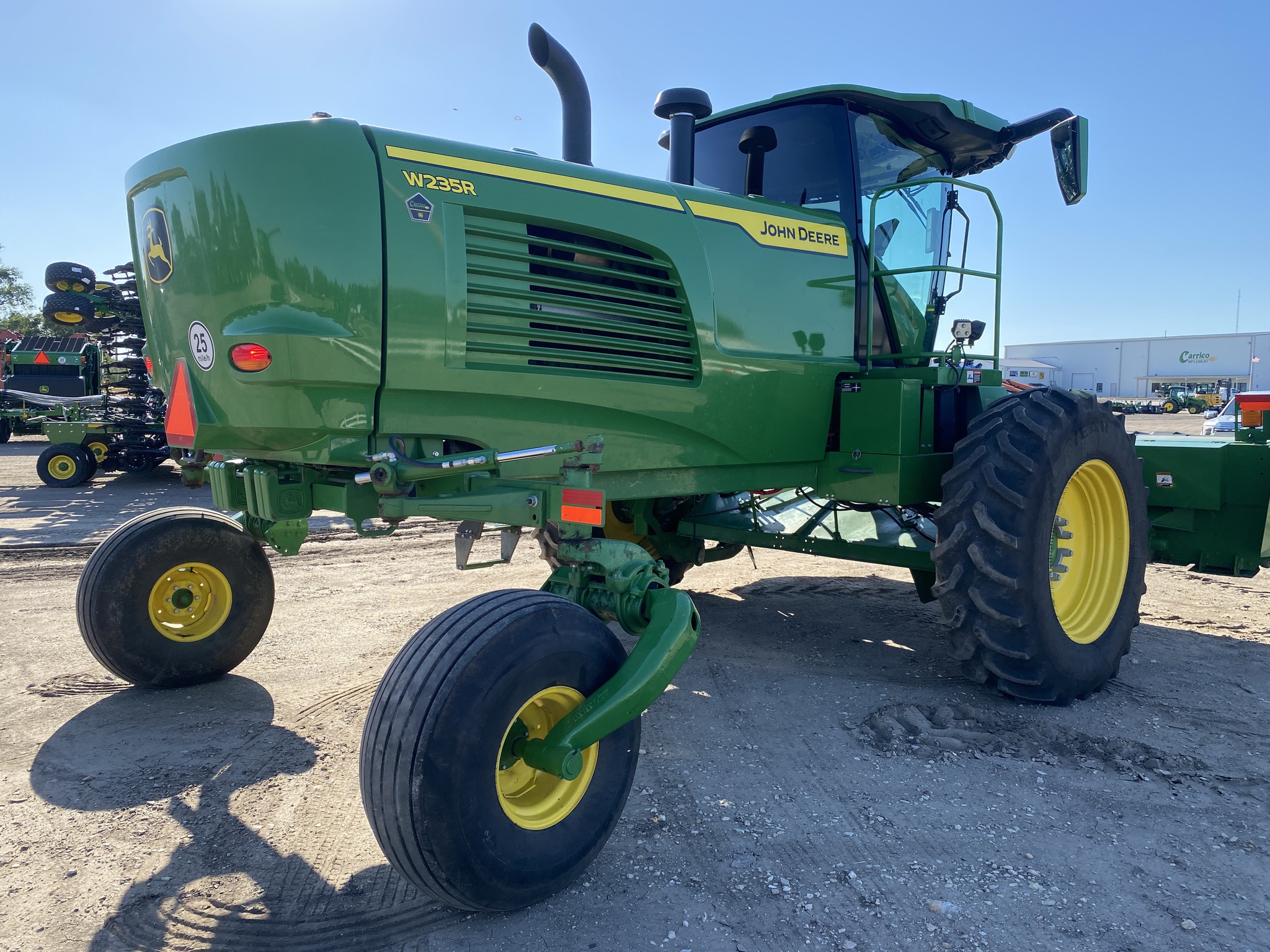 2023 John Deere W235R Image 5