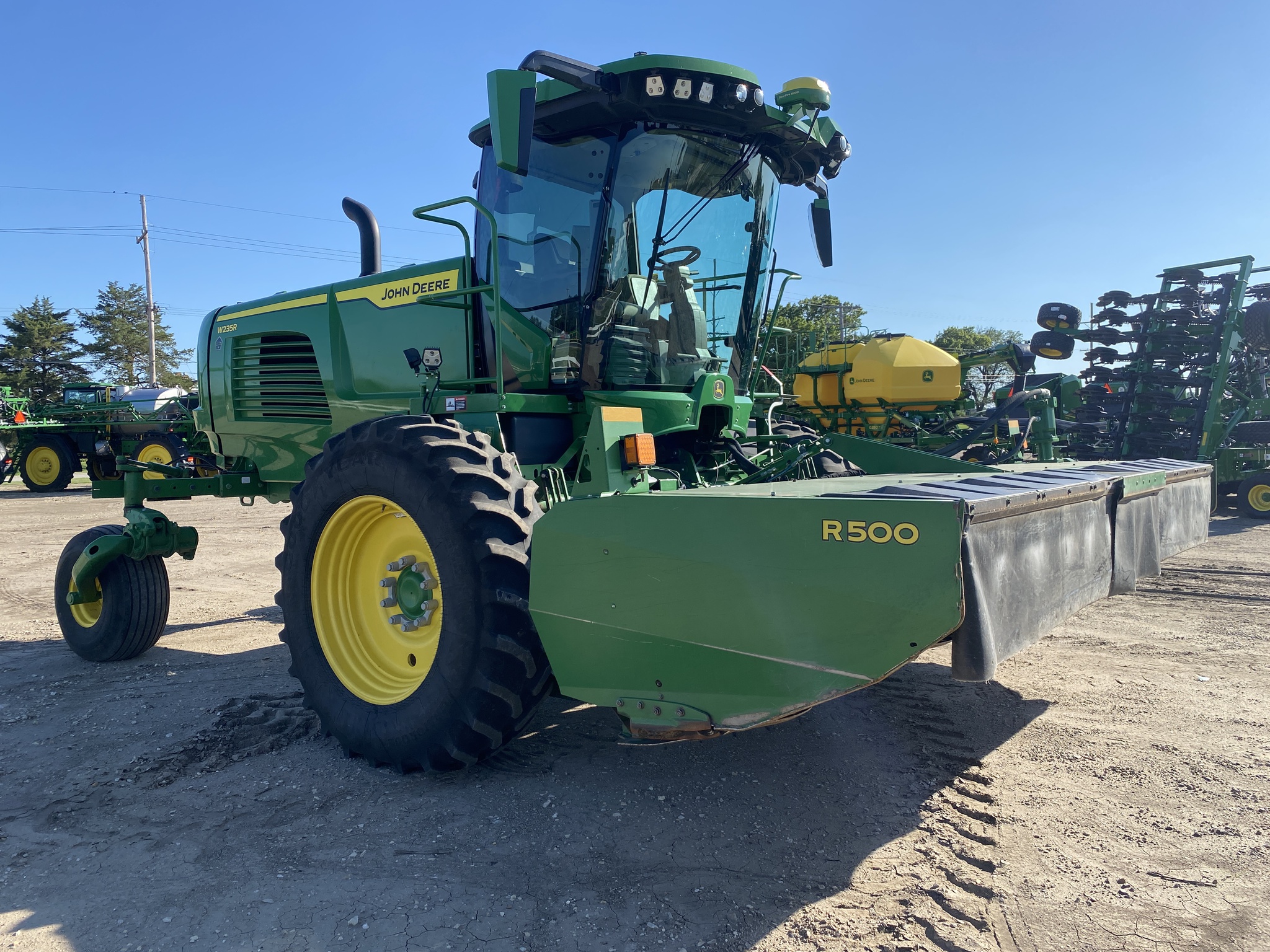 2023 John Deere W235R Image 3