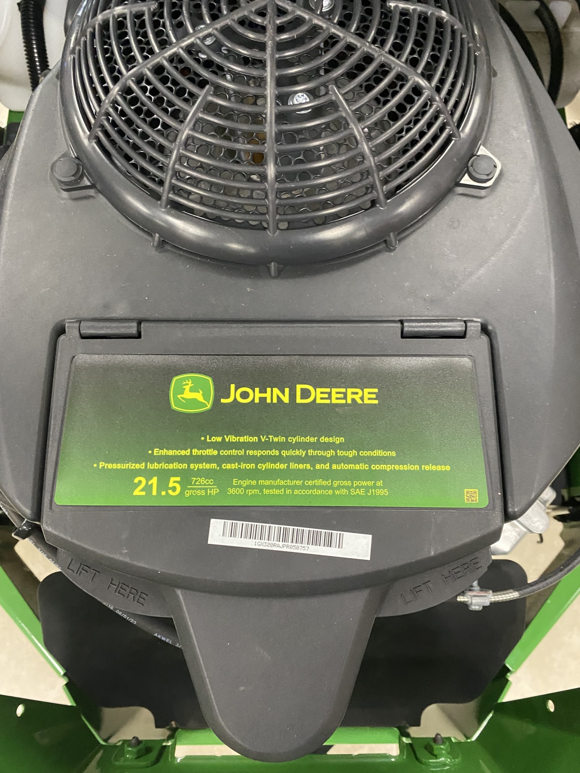 2025 John Deere Z320R Image 10