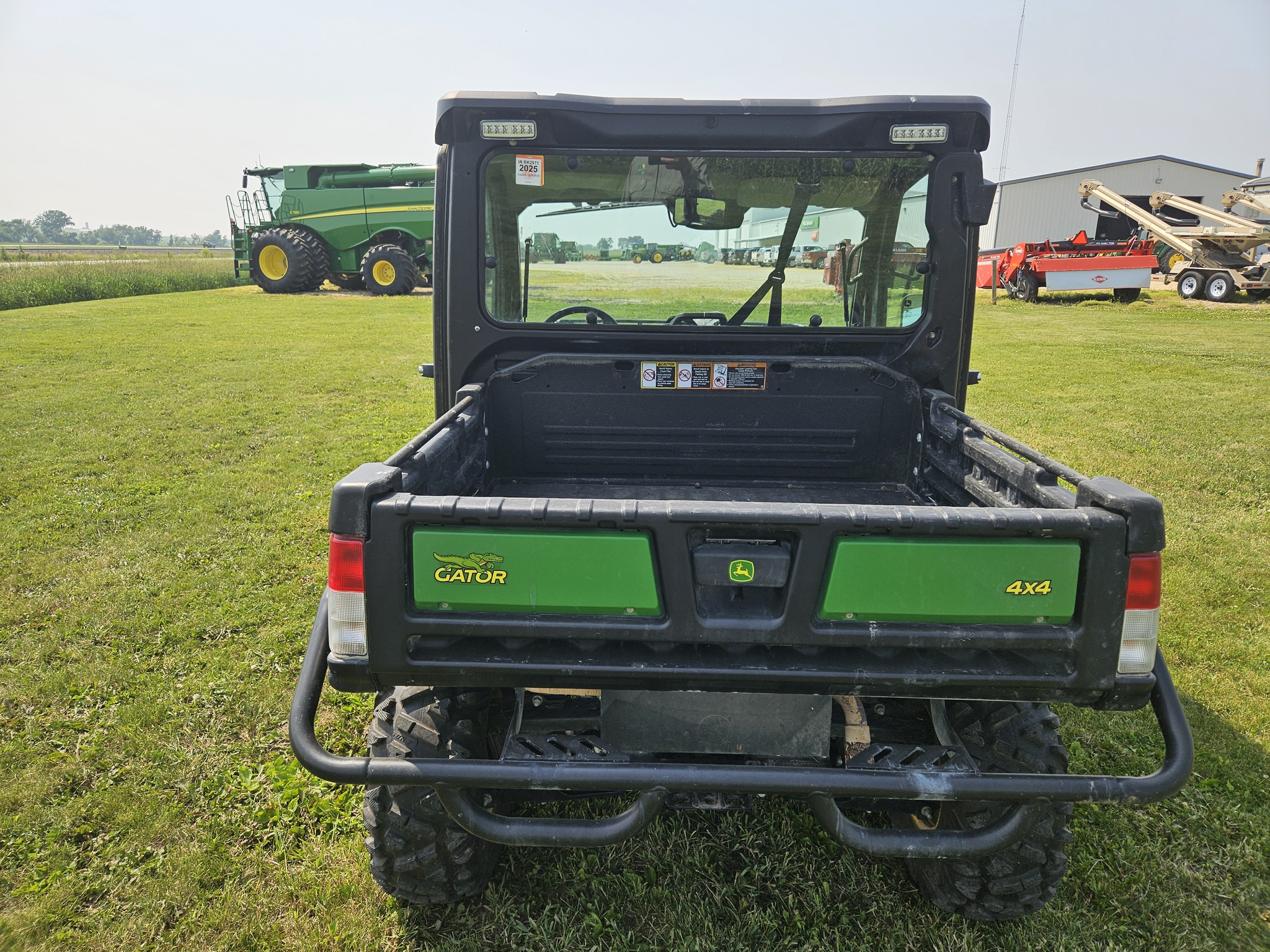 2023 John Deere XUV 835M Image 4