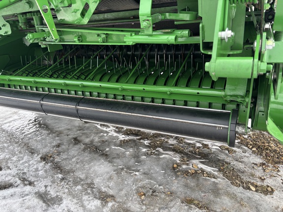 Used 2024 John Deere 561M Round Balers at Horizon Ag & Turf in Warburg, AB - Photo13