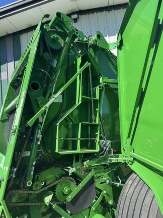 Used 2024 John Deere 561M Round Balers at Horizon Ag & Turf in Warburg, AB - Photo7