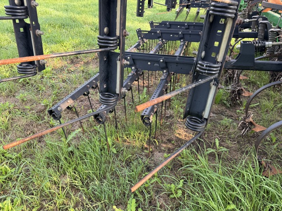 2011 John Deere 2210 - Photo6