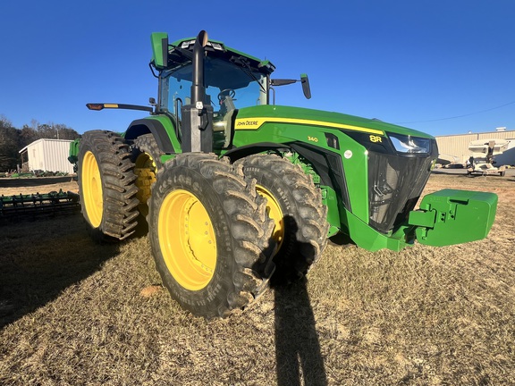 2023 John Deere 8R 340 Photo 1