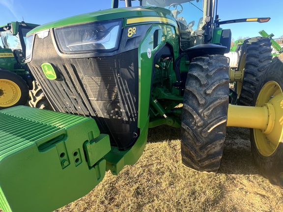 2023 John Deere 8R 340 Photo 3