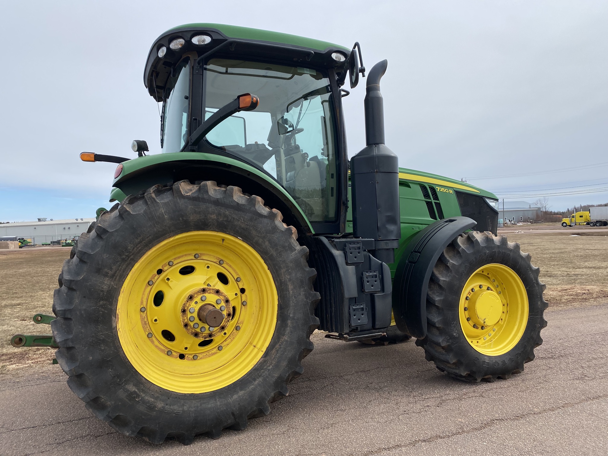 2014 John Deere 7250R Image 6