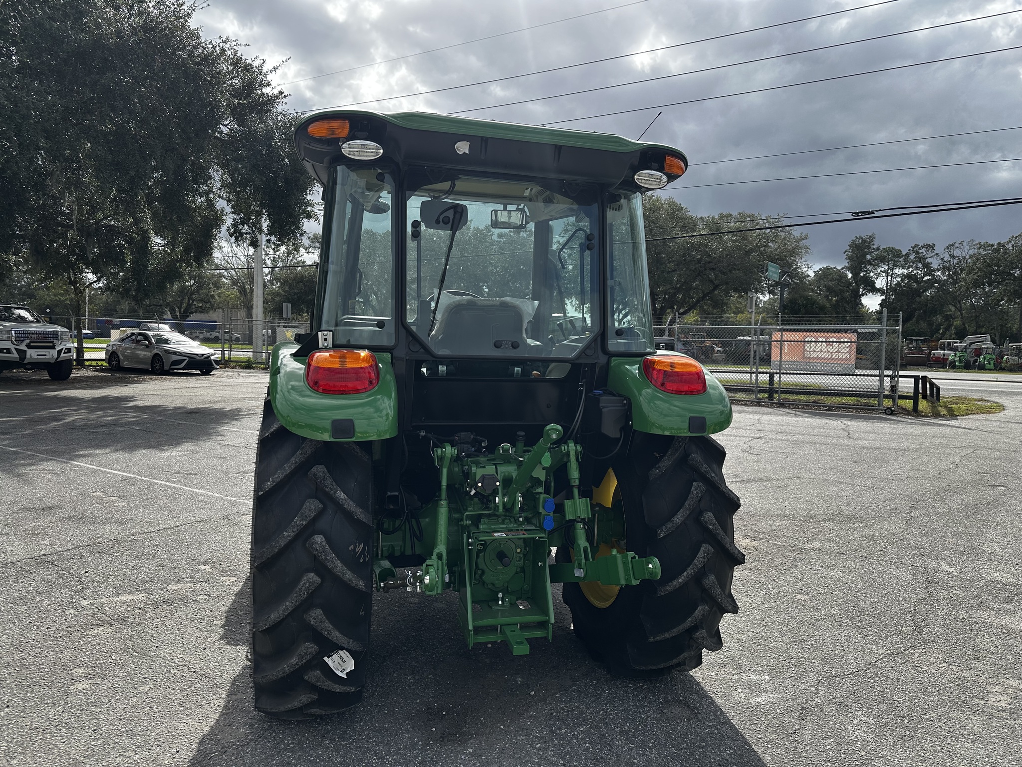 2025 John Deere 5067E Image 6