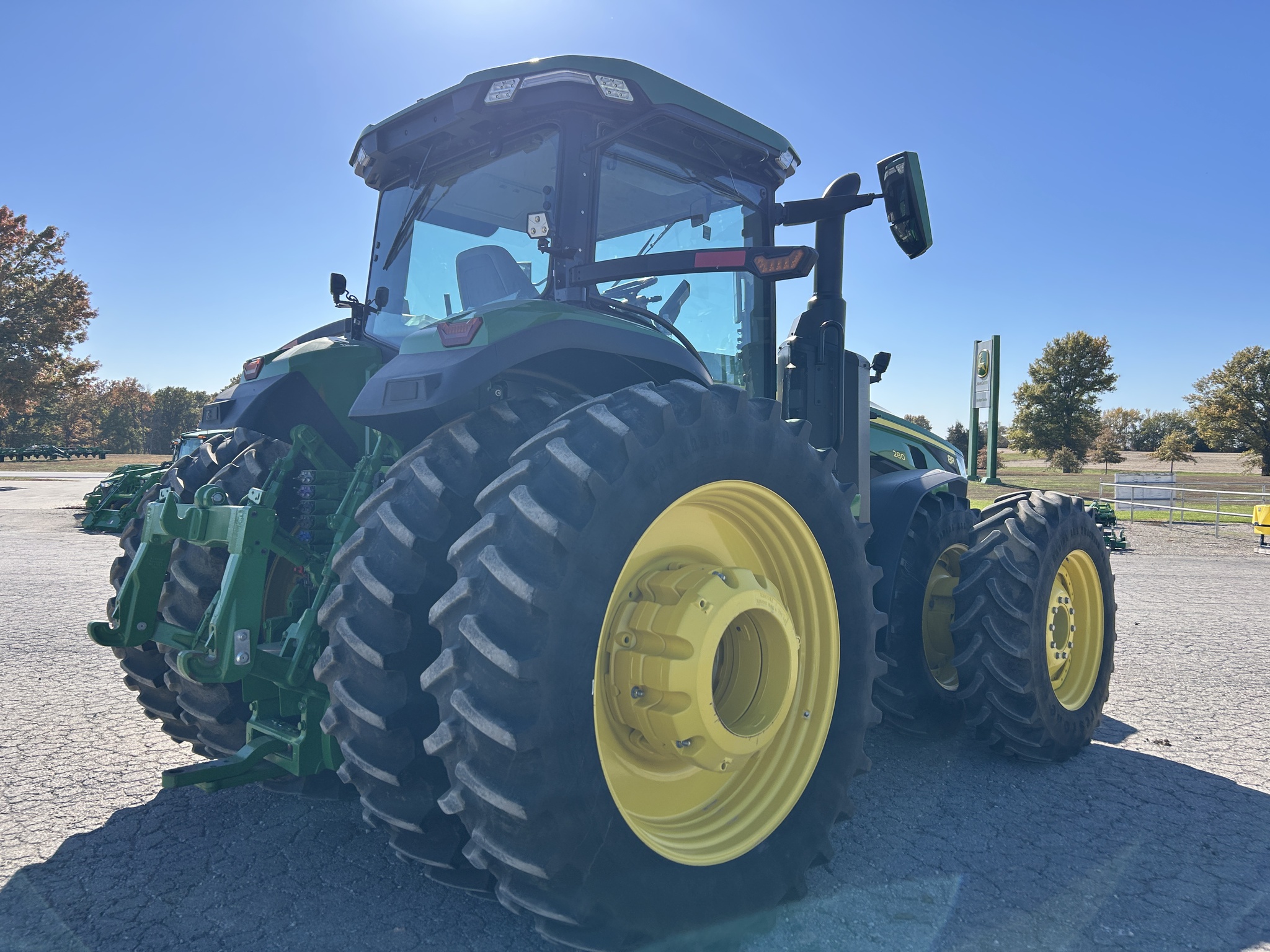  2022 John Deere 8R 280 at Heritage Tractor in Baldwin City, KS