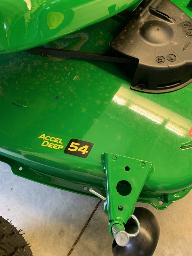 2025 John Deere x390 Image 5
