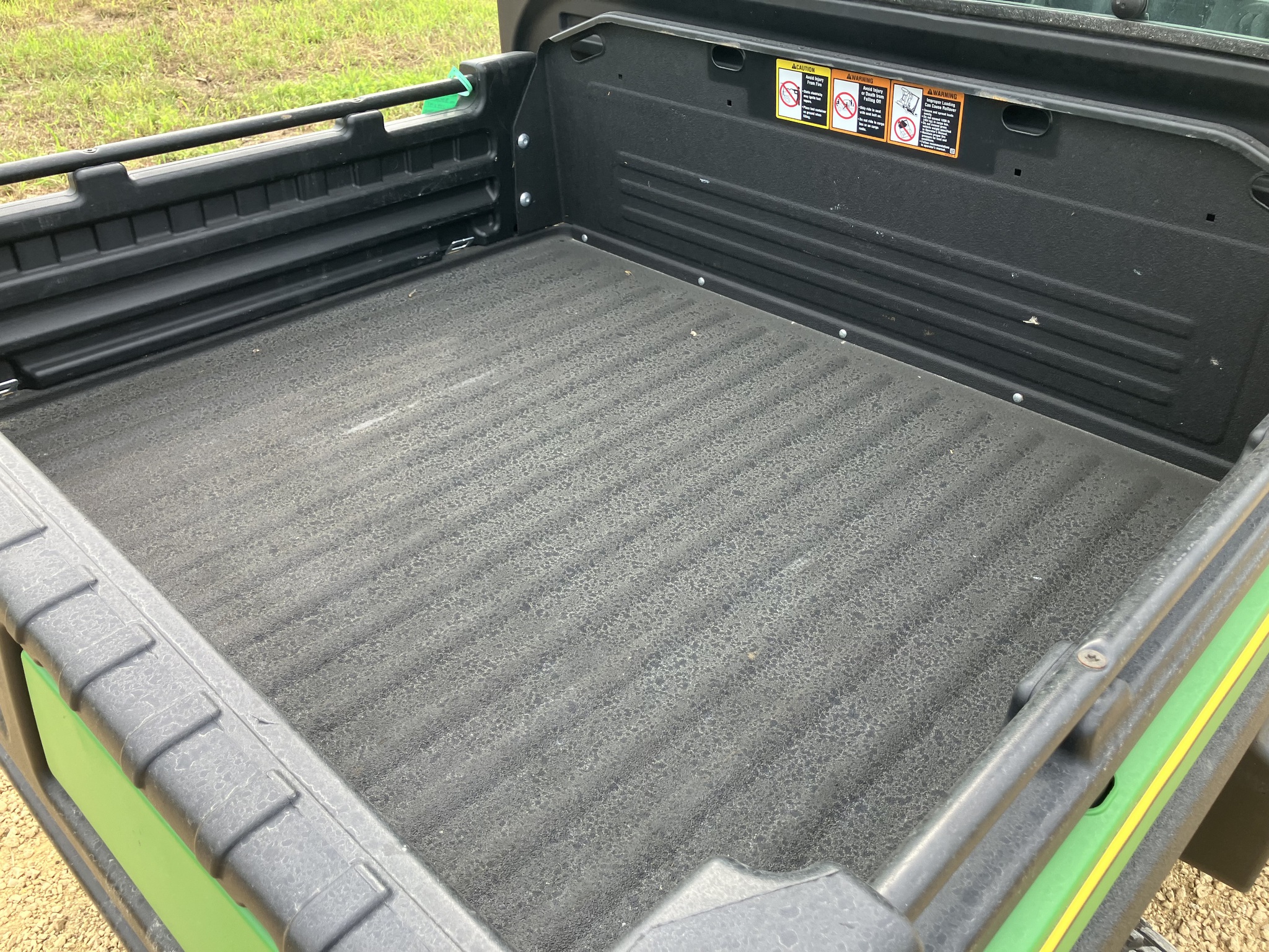 2024 John Deere XUV 835M Image 7