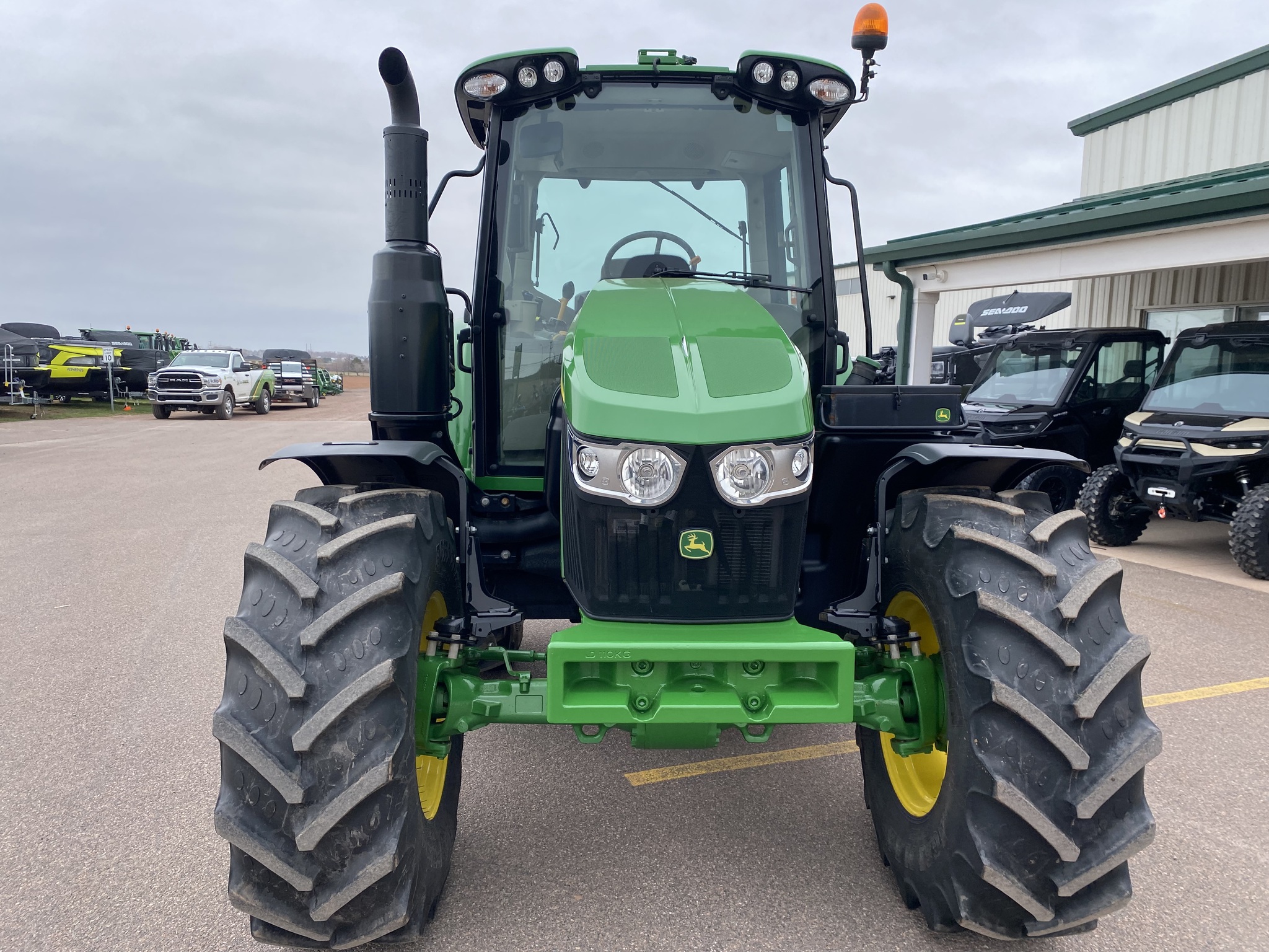 2023 John Deere 6110M Image 9