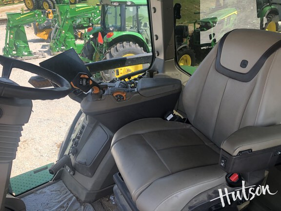 Photo of 2024 John Deere 8R 370