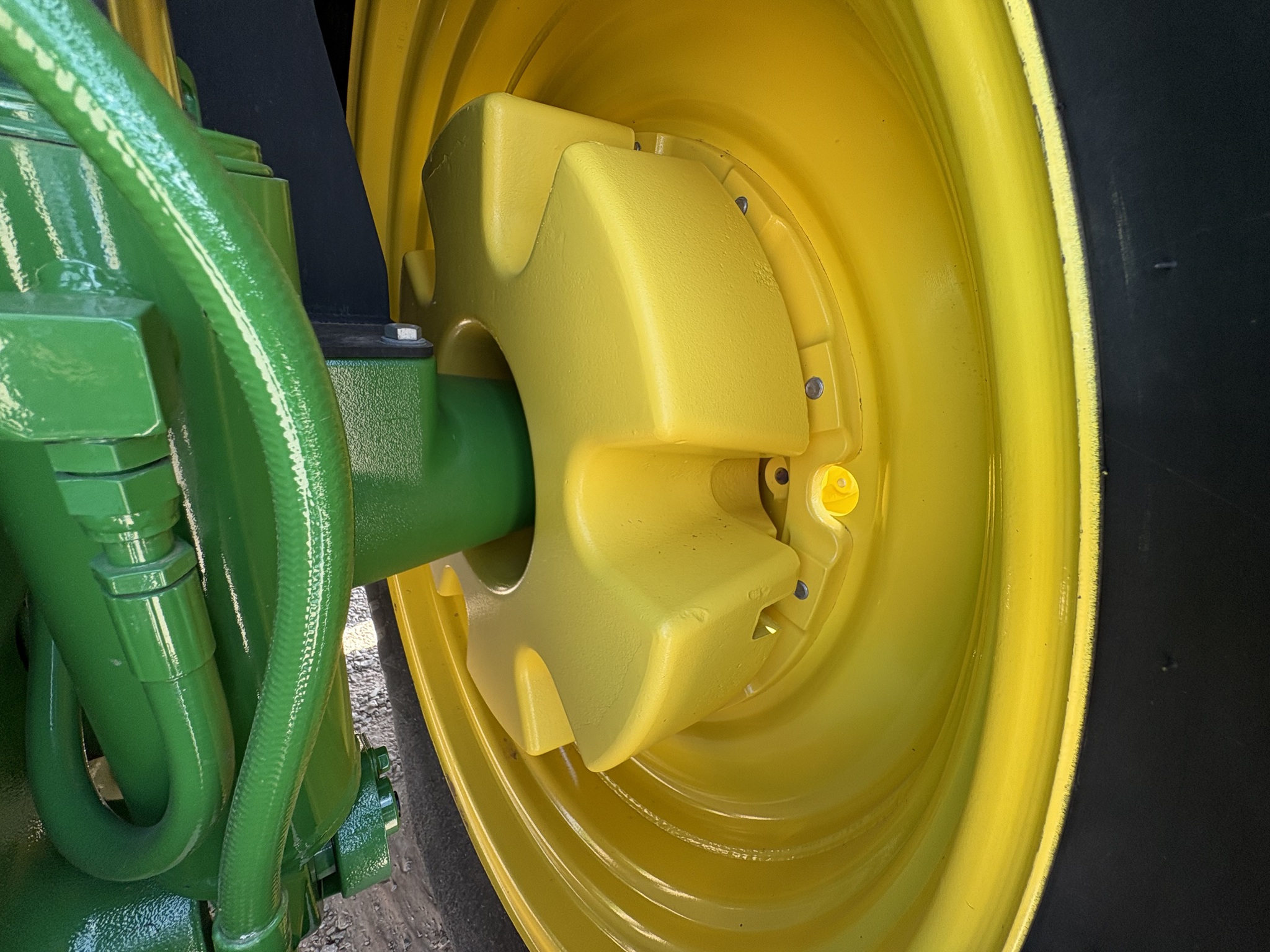 2013 John Deere 7230R Image 12