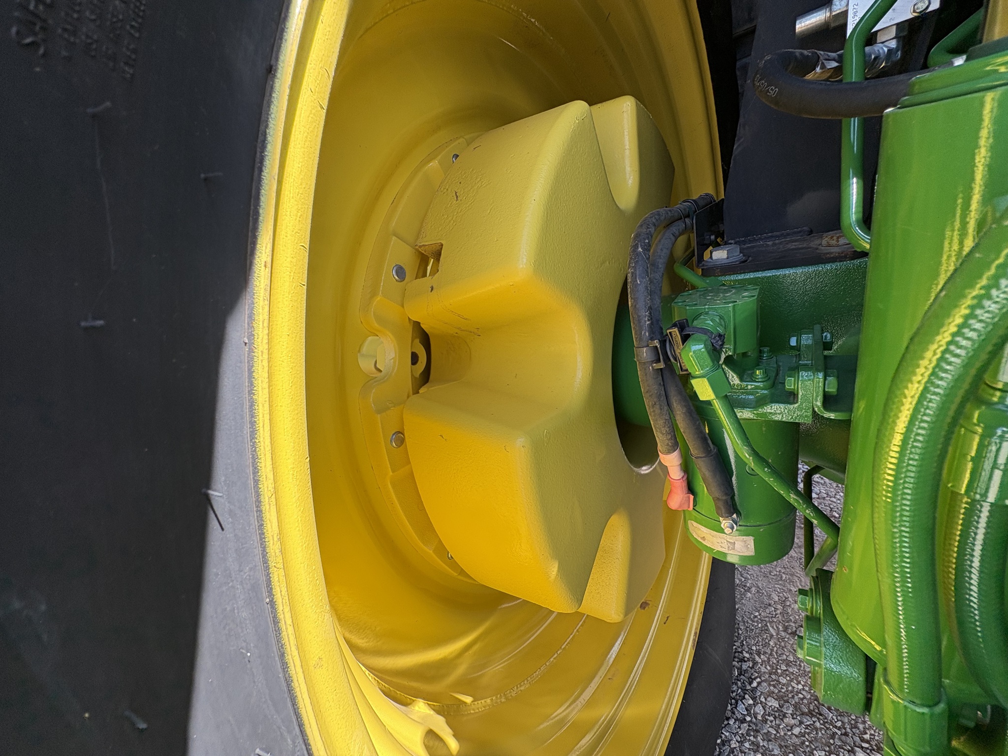 2013 John Deere 7230R Image 11