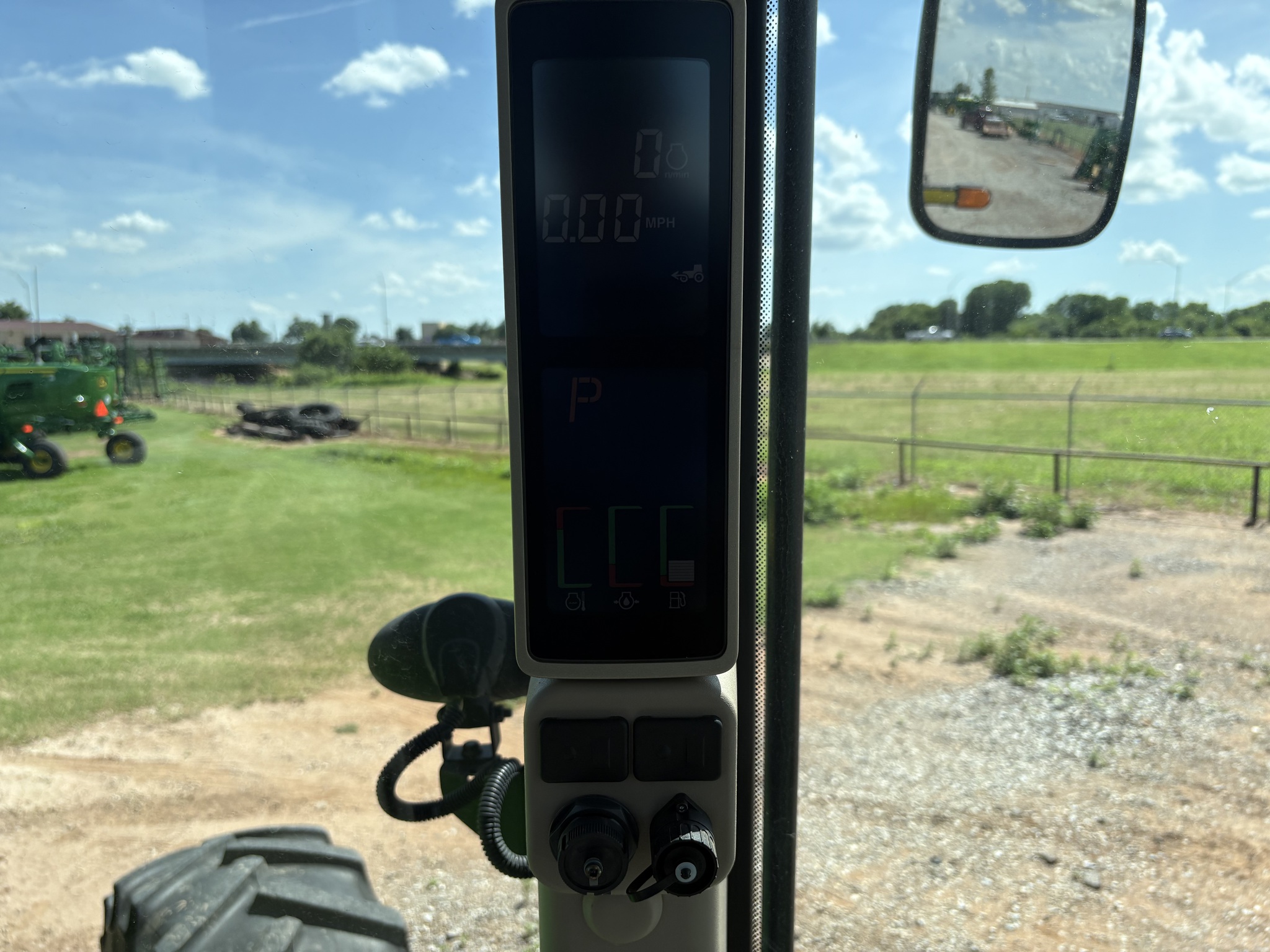 2013 John Deere 7230R Image 24