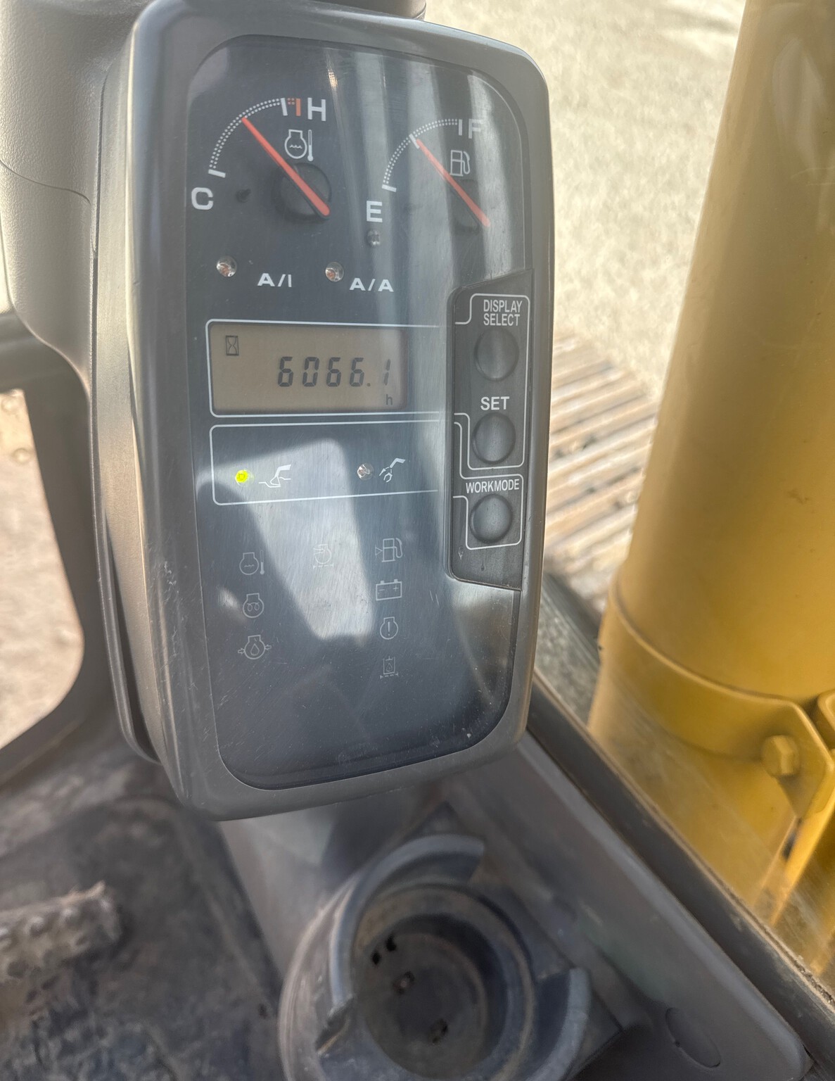 2006 John Deere 160C LC Image 9