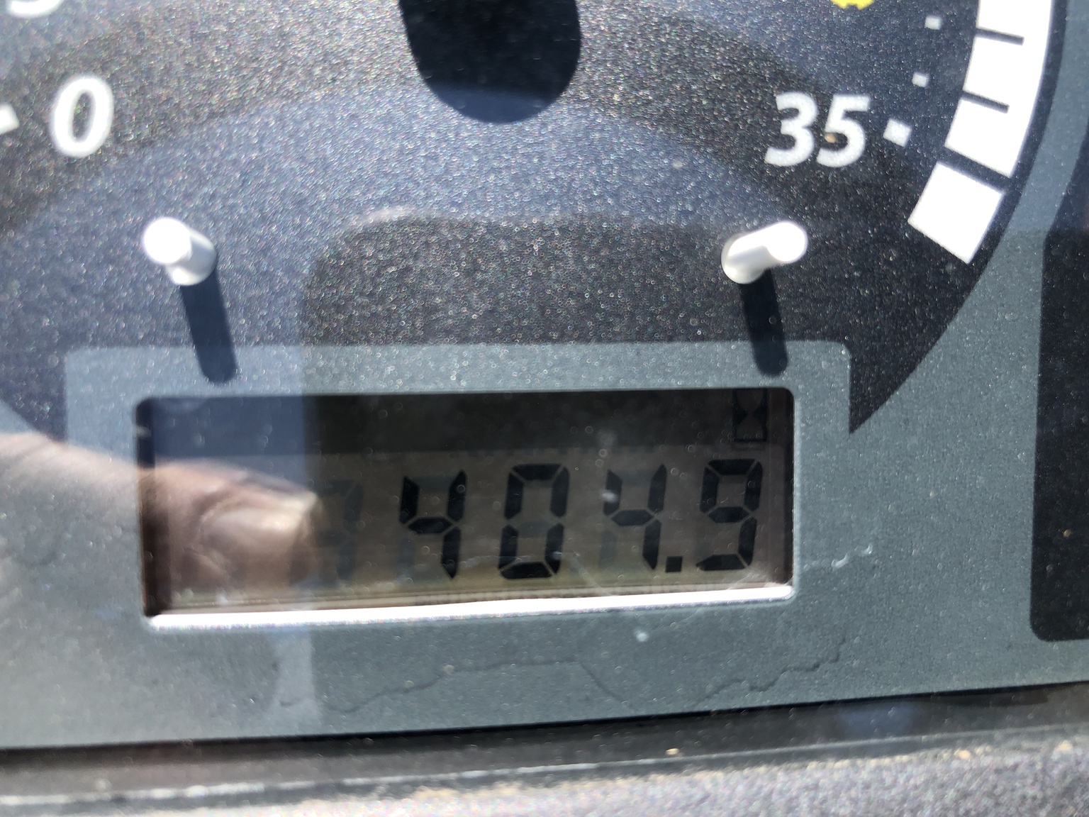2017 John Deere 1025R Image 30