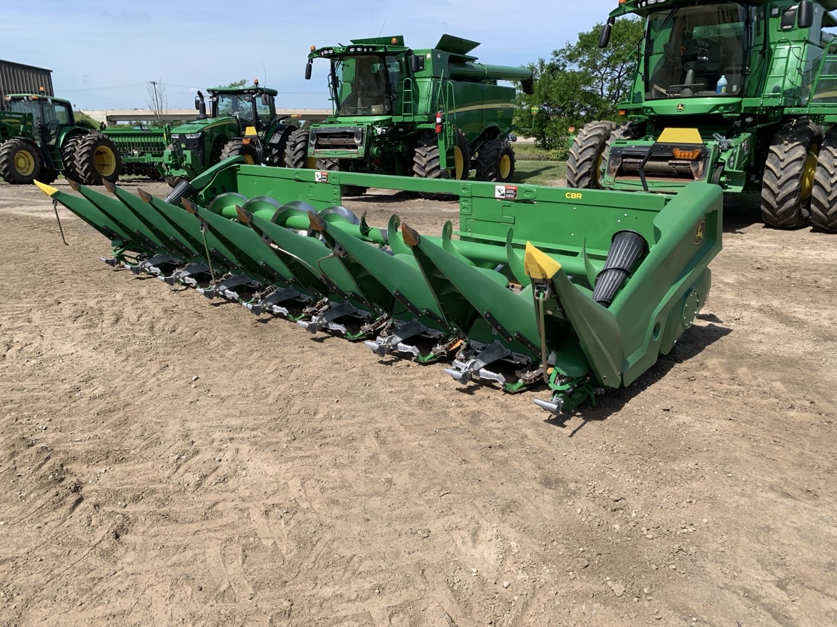 2022 John Deere C8R Image 3