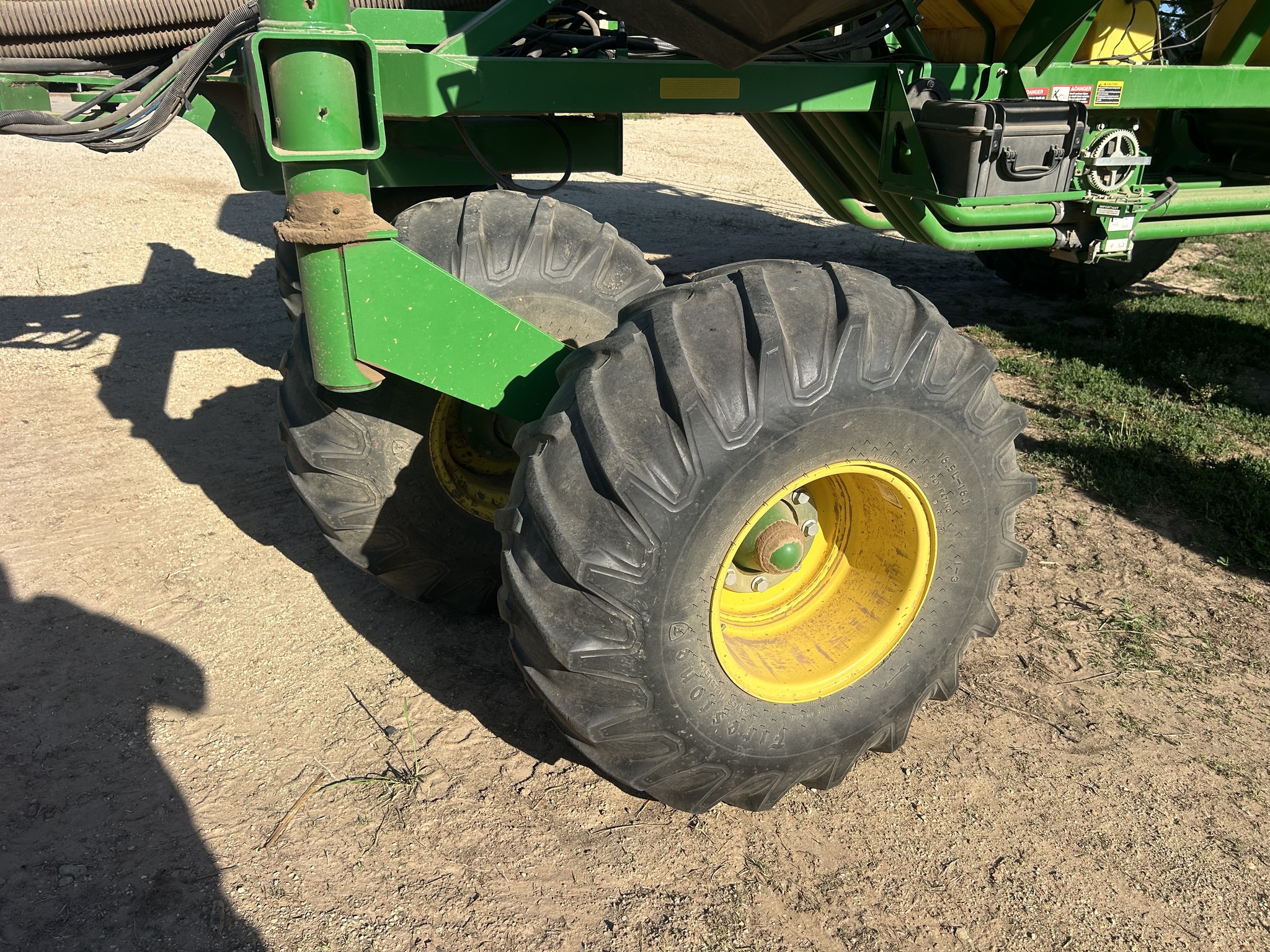 2015 John Deere 1890 Image 13
