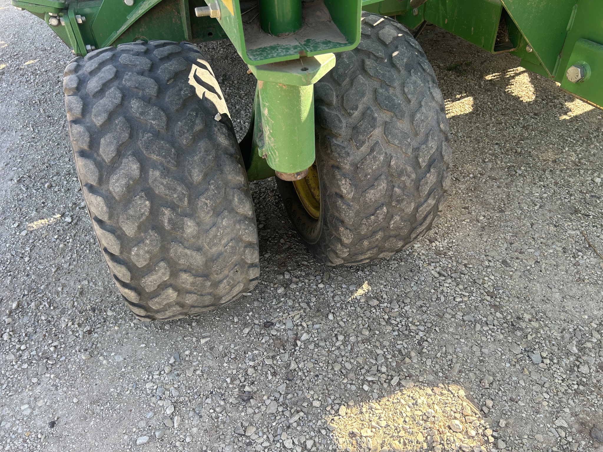 2015 John Deere 1890 Image 15