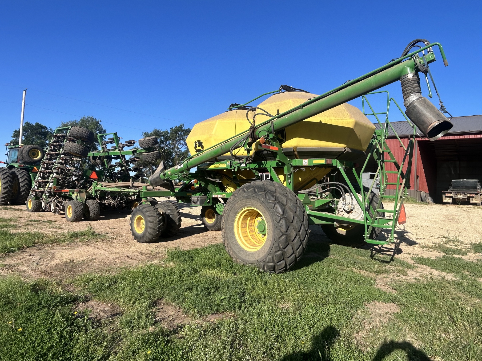 2015 John Deere 1890 Image 18