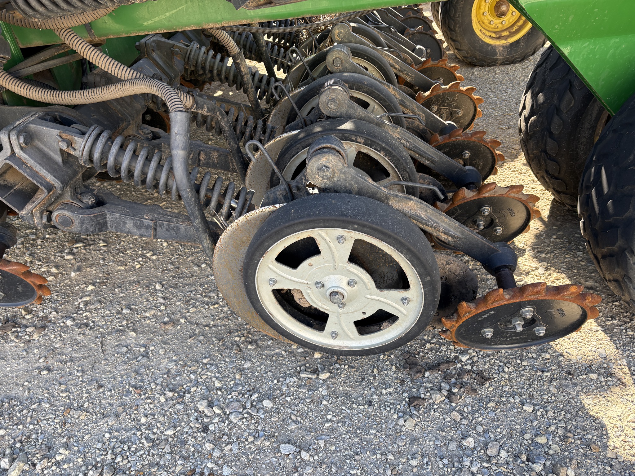 2015 John Deere 1890 Image 11