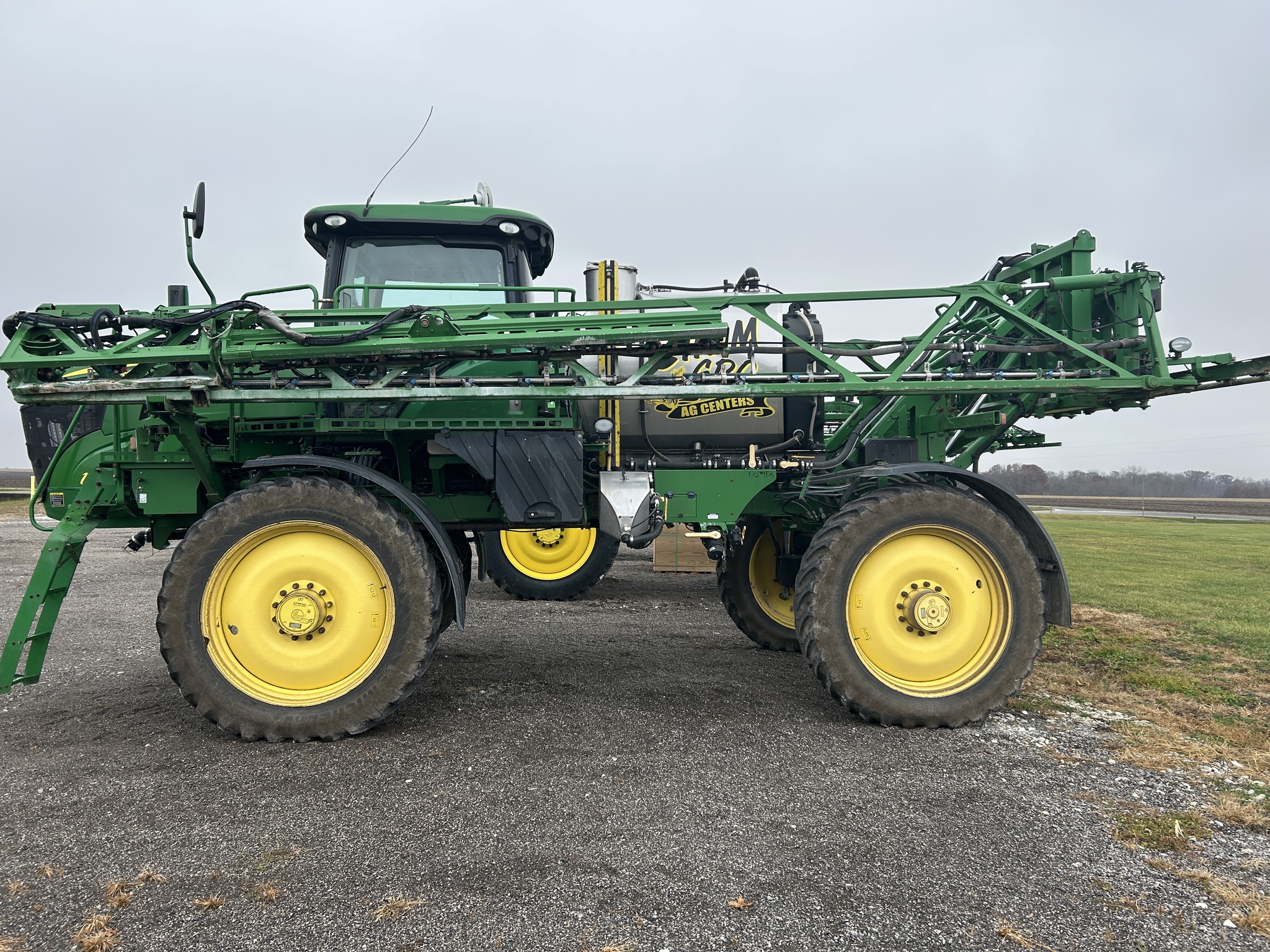  2014 John Deere R4038 at Heritage Tractor in Carthage, IL