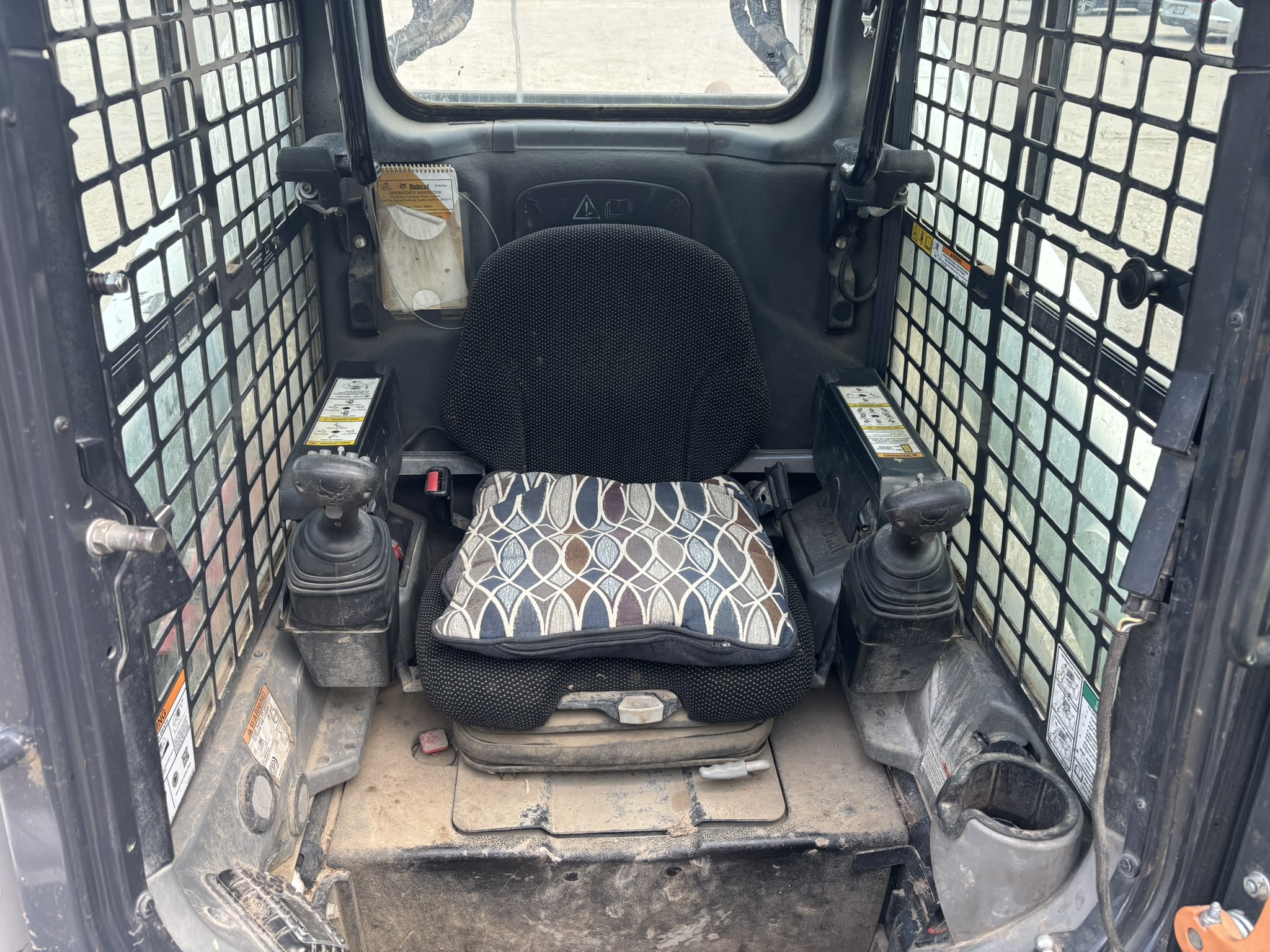 2020 Bobcat T740 Image 10