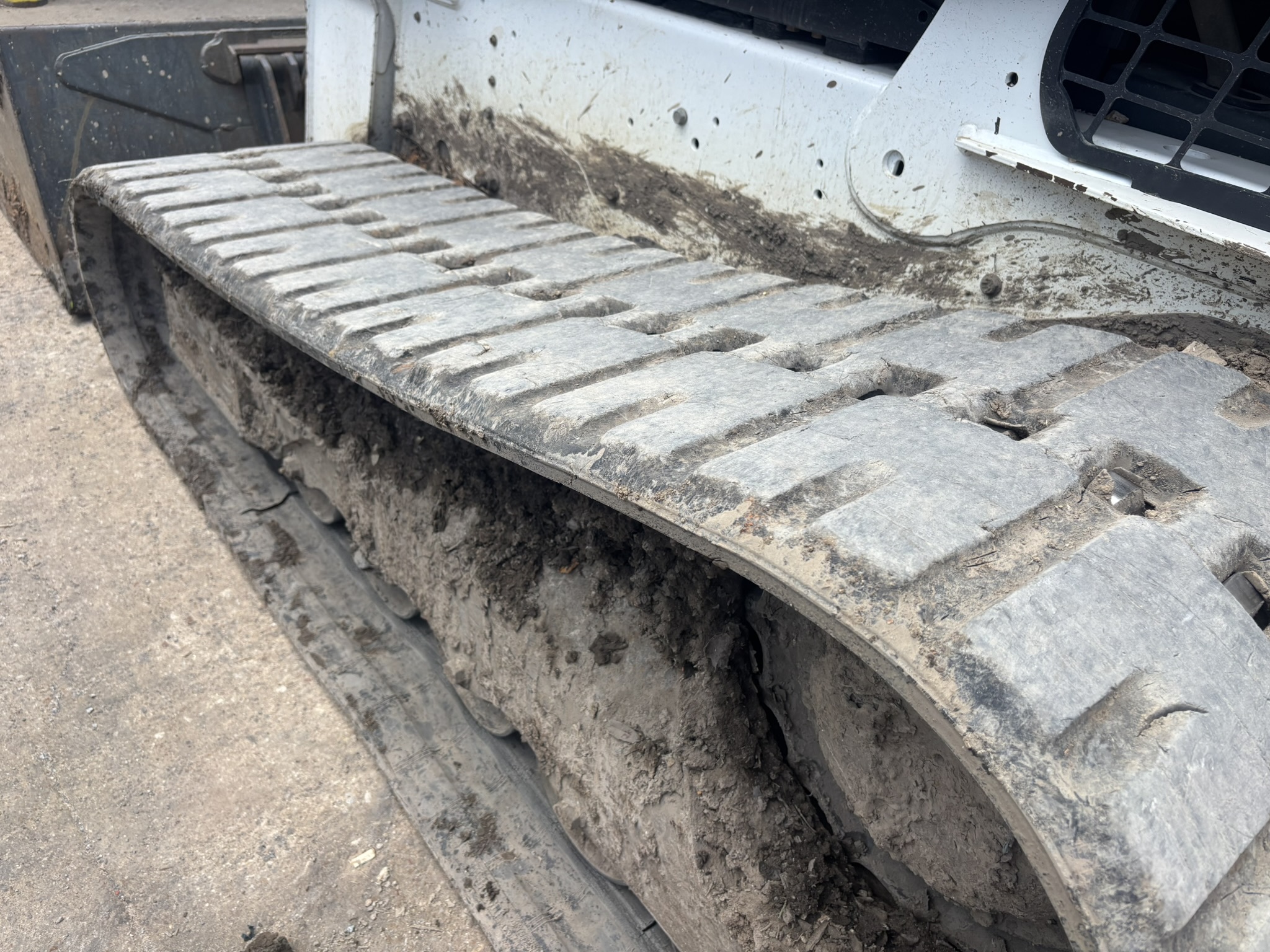 2020 Bobcat T740 Image 24