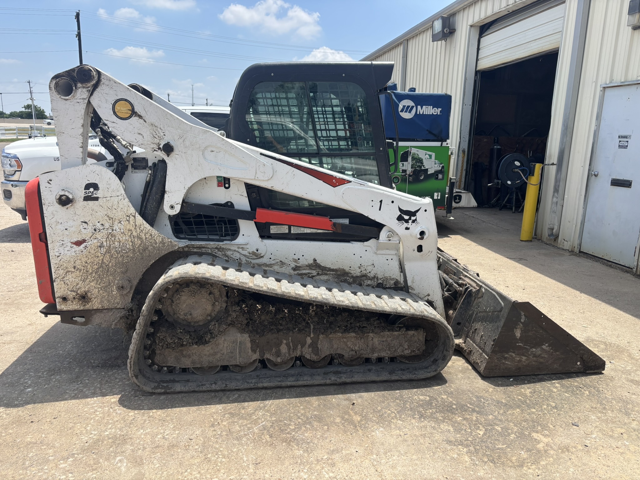 2020 Bobcat T740 Image 5