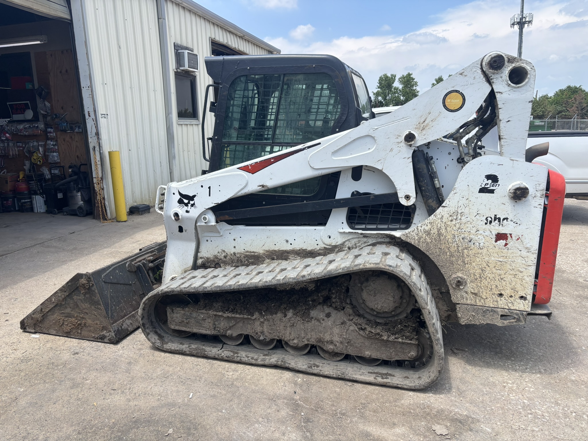 2020 Bobcat T740 Image 1