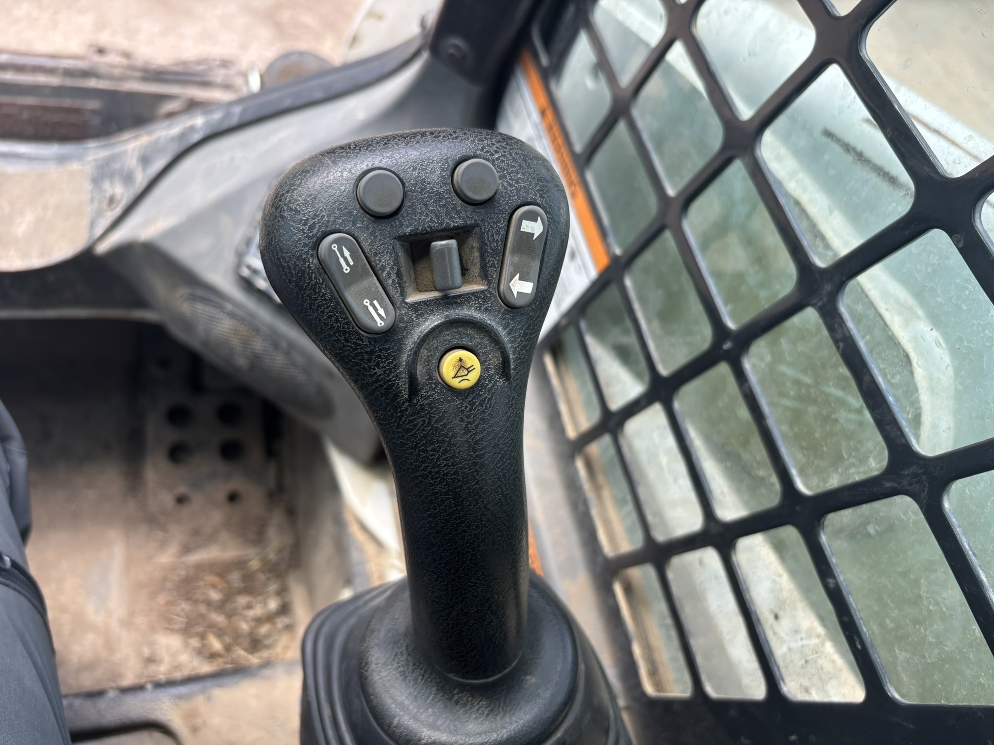 2020 Bobcat T740 Image 12