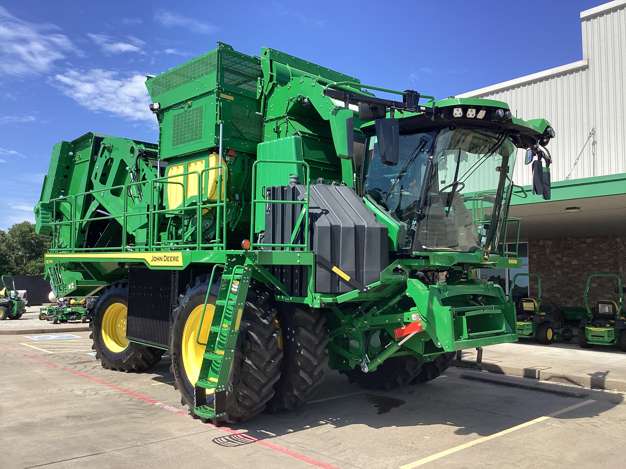 2024 John Deere CS770 Image 7