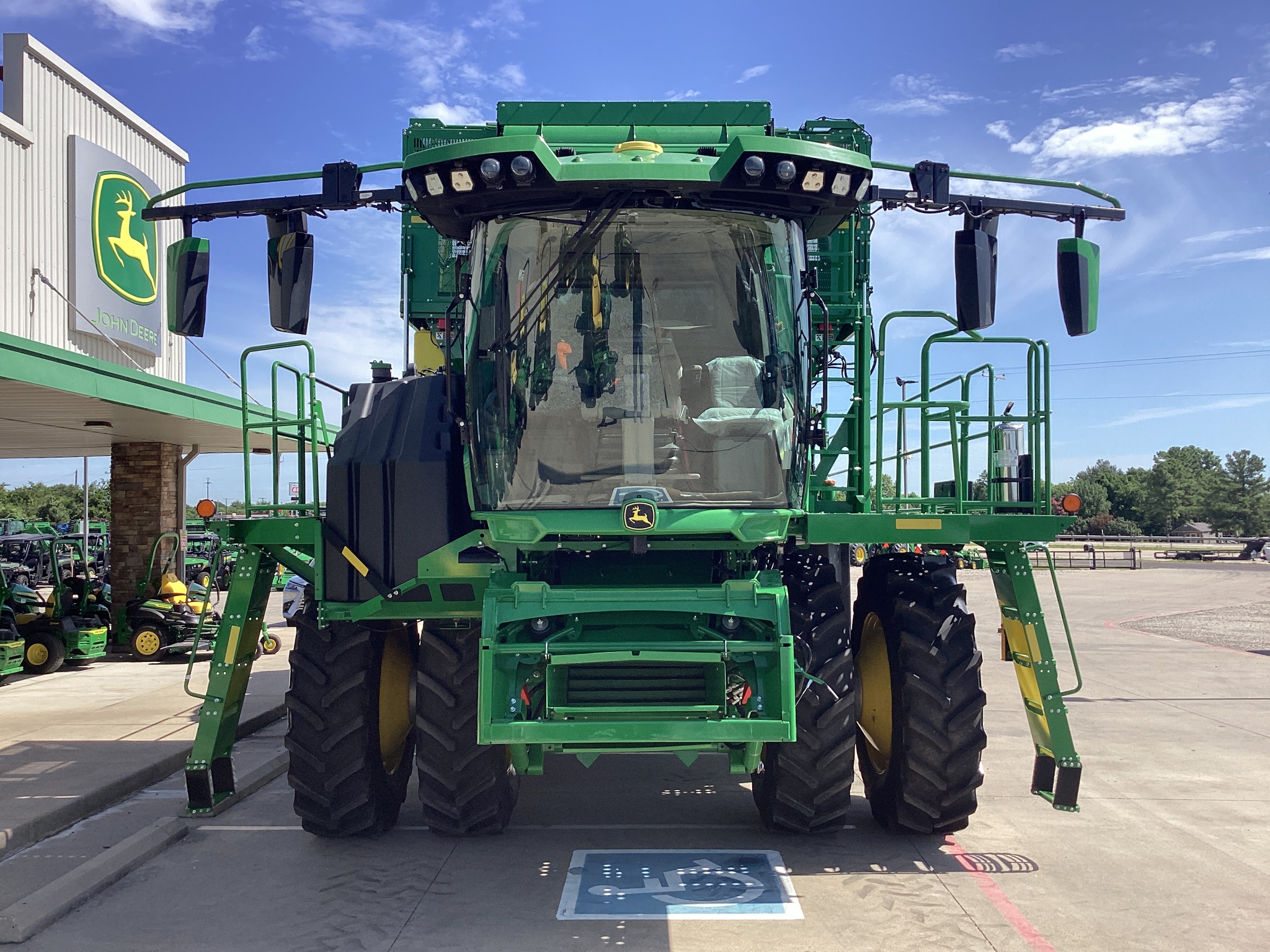 2024 John Deere CS770 Image 4