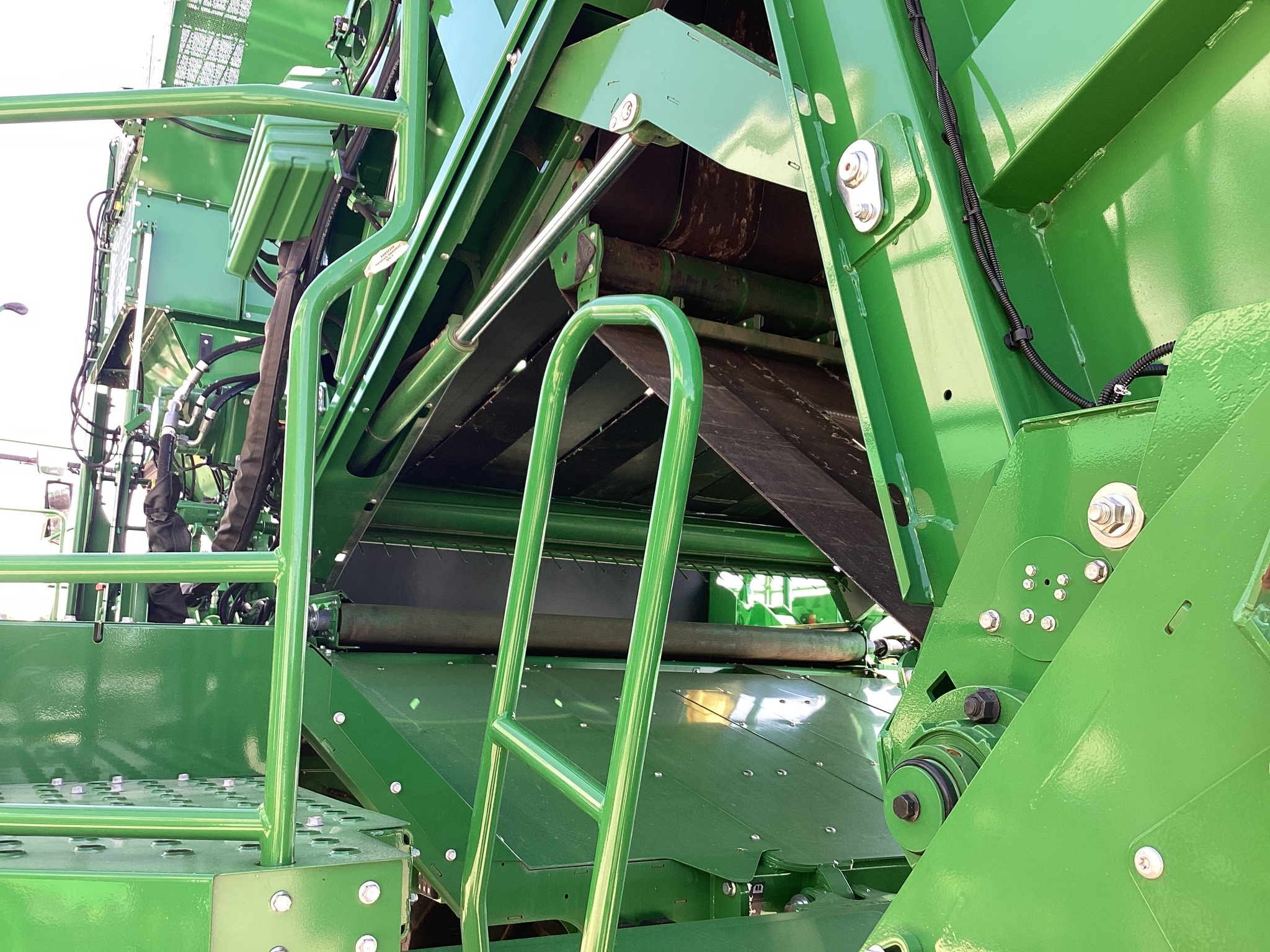 2024 John Deere CS770 Image 32