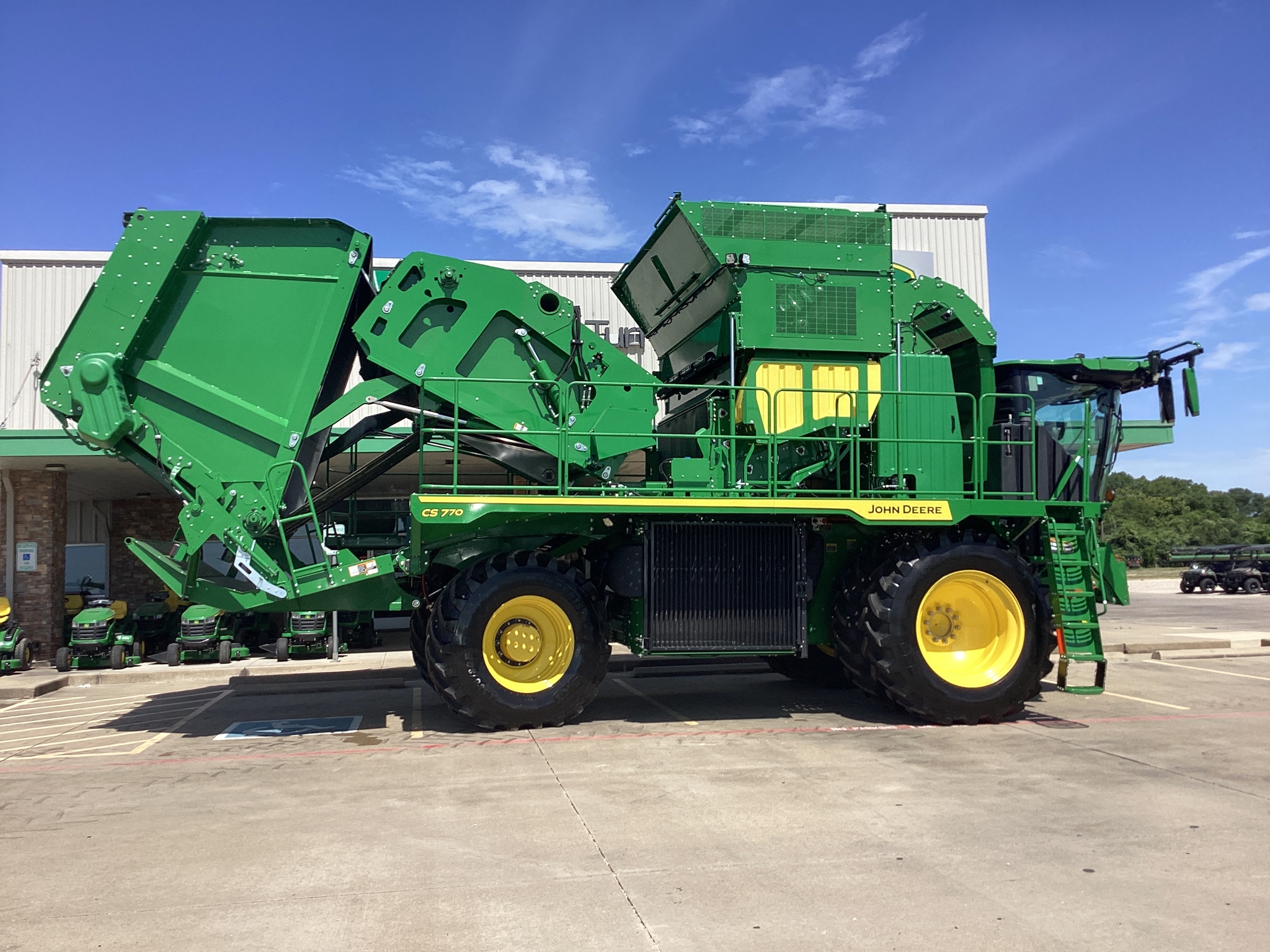 2024 John Deere CS770 Image 9