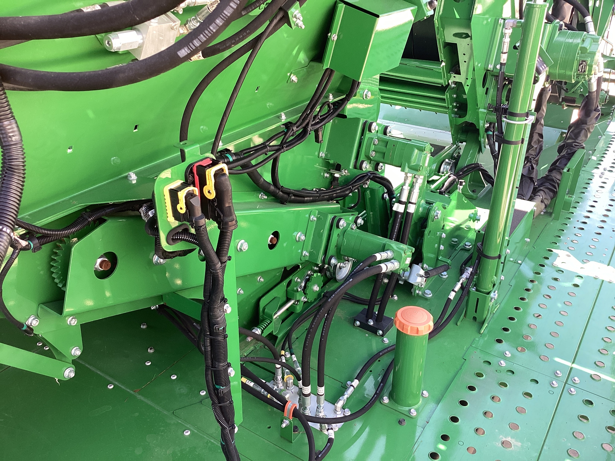 2024 John Deere CS770 Image 28