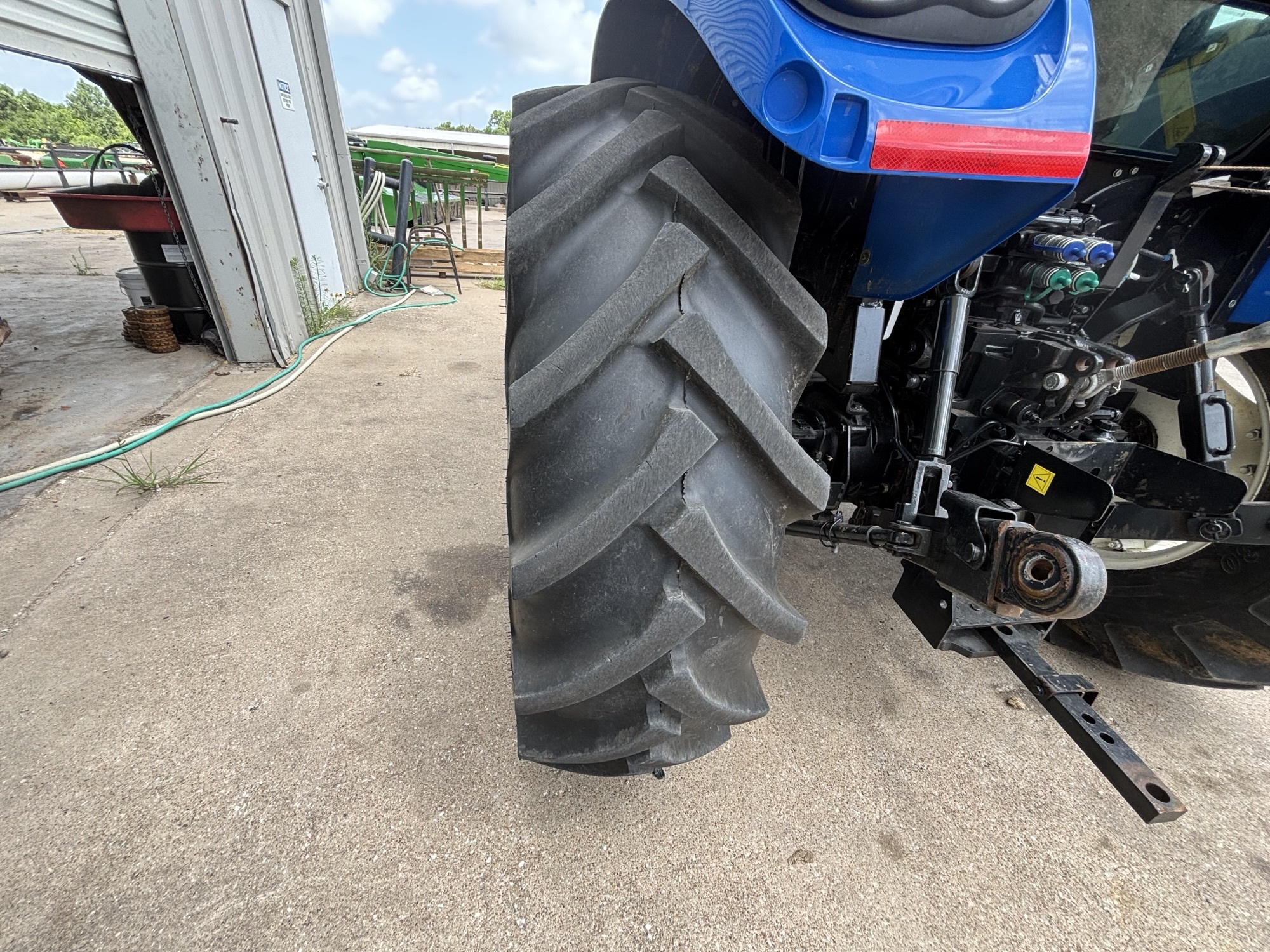 2022 New Holland Workmaster 95 Image 22