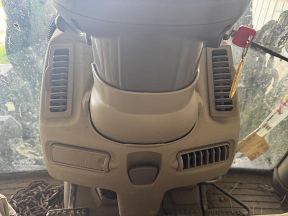 Photo of 2019 John Deere 6155R