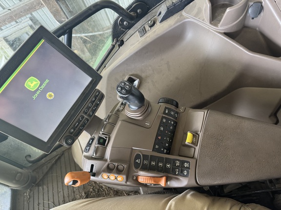 Photo of 2019 John Deere 6155R