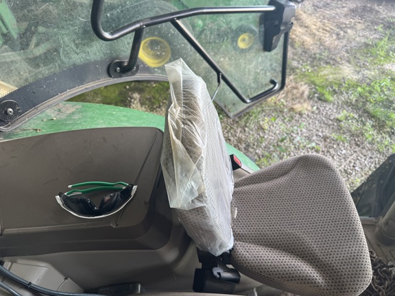 Photo of 2019 John Deere 6155R