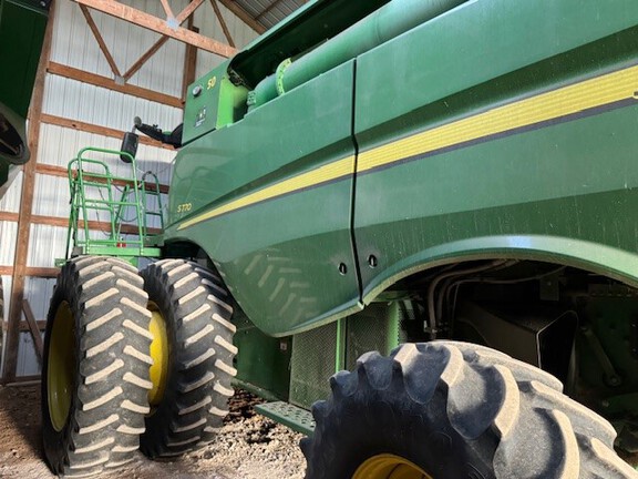 Photo of 2022 John Deere S770