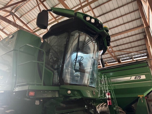 Photo of 2022 John Deere S770