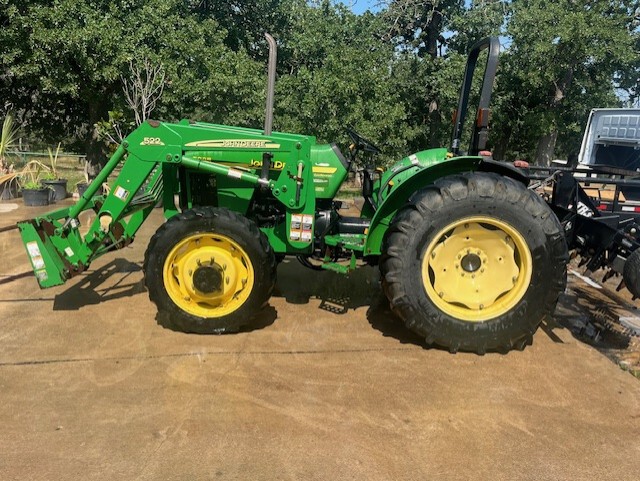 2003 John Deere 5205 Image 1