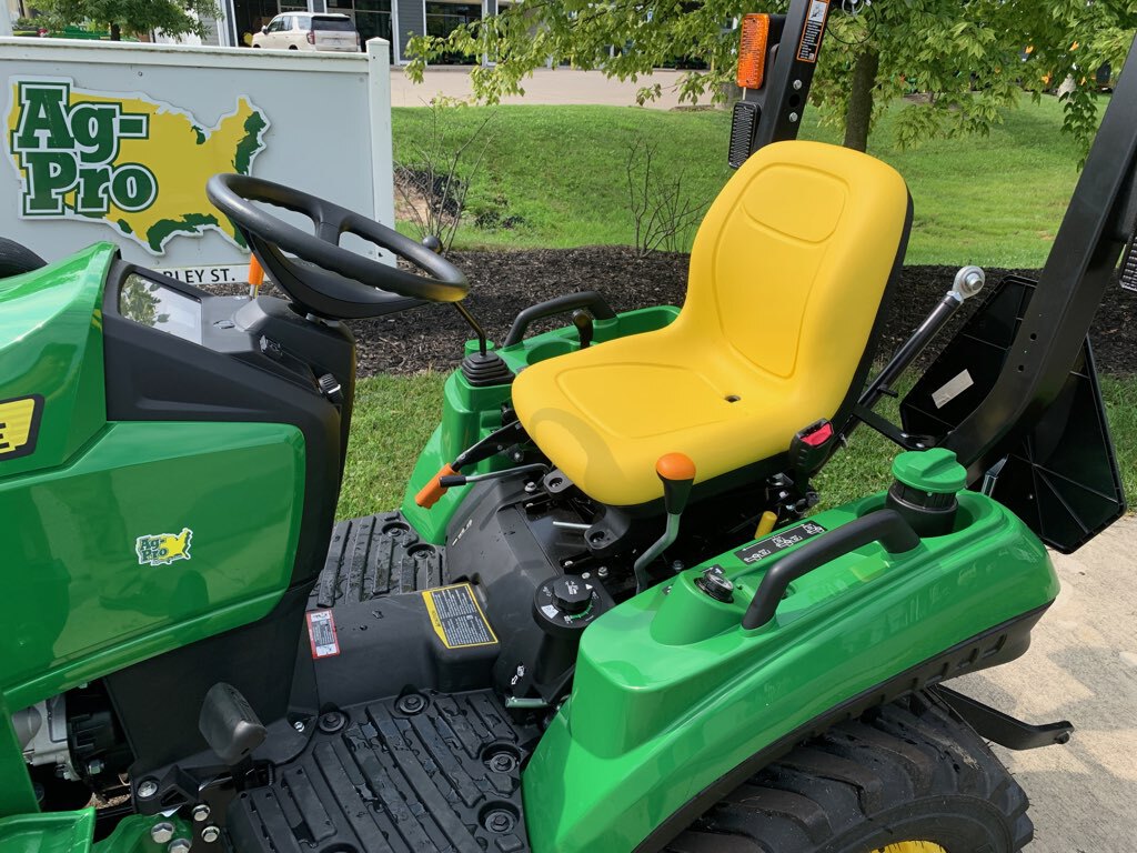2025 John Deere 1023E Image 8