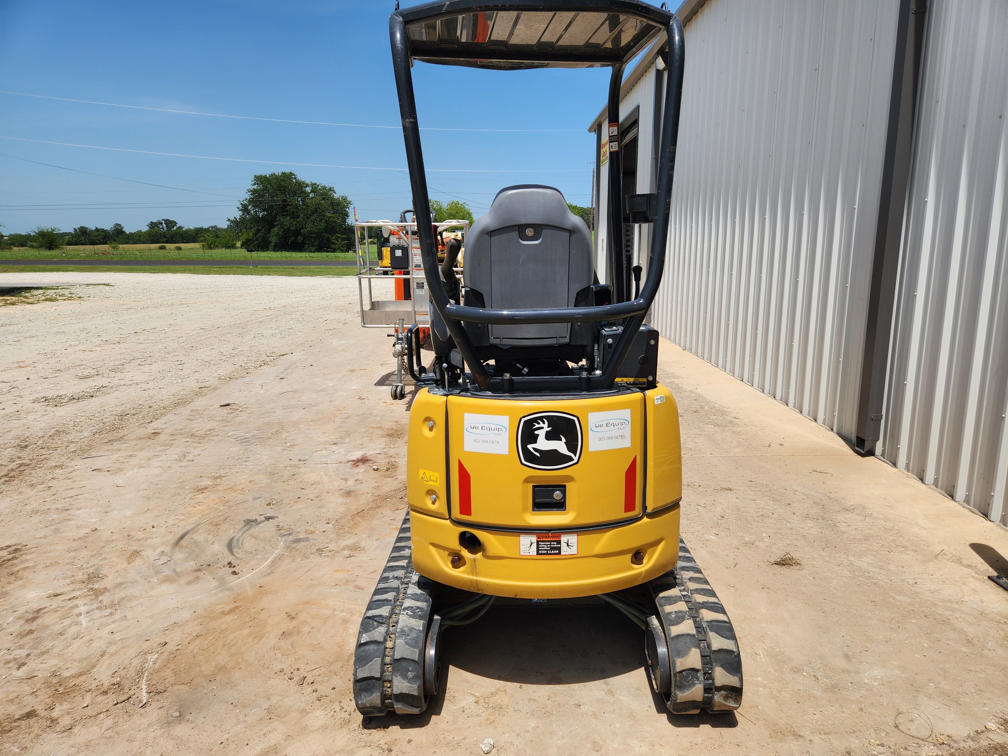 2023 John Deere 17G Image 7