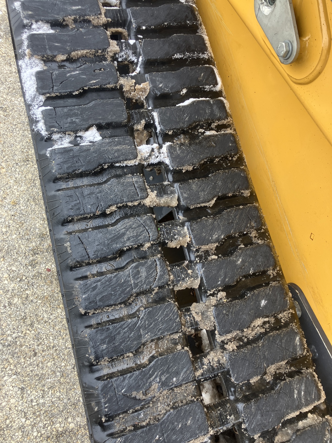 2023 John Deere 331G Image 14