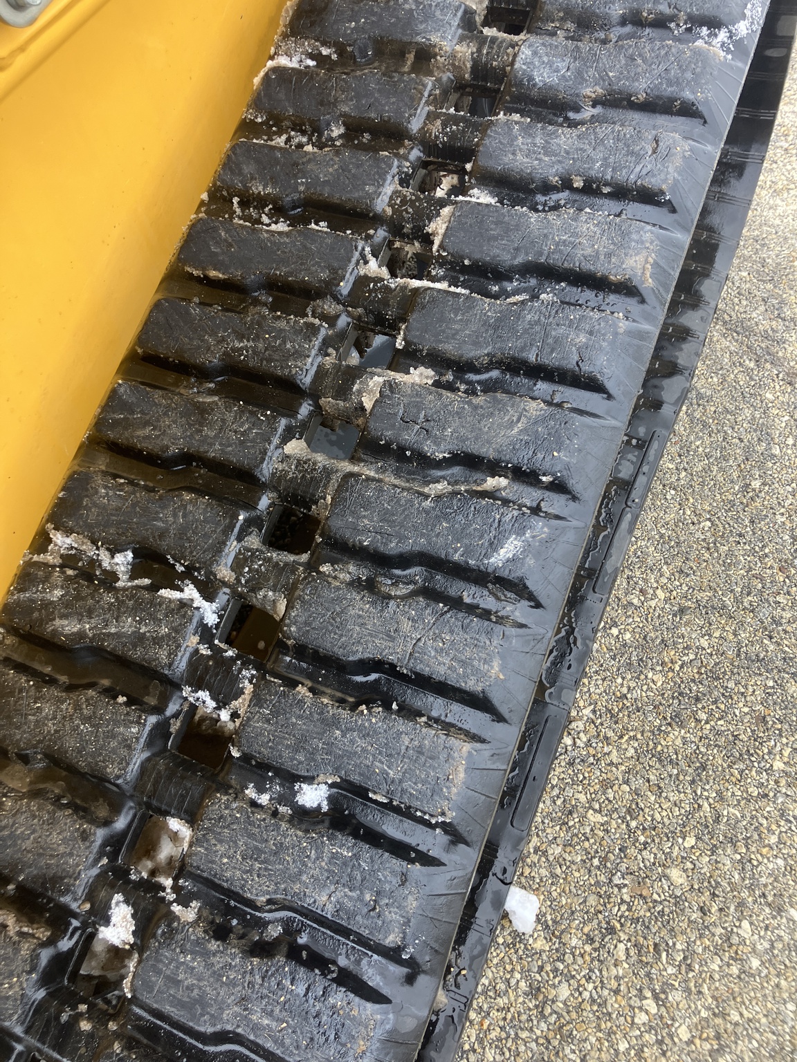 2023 John Deere 331G Image 16